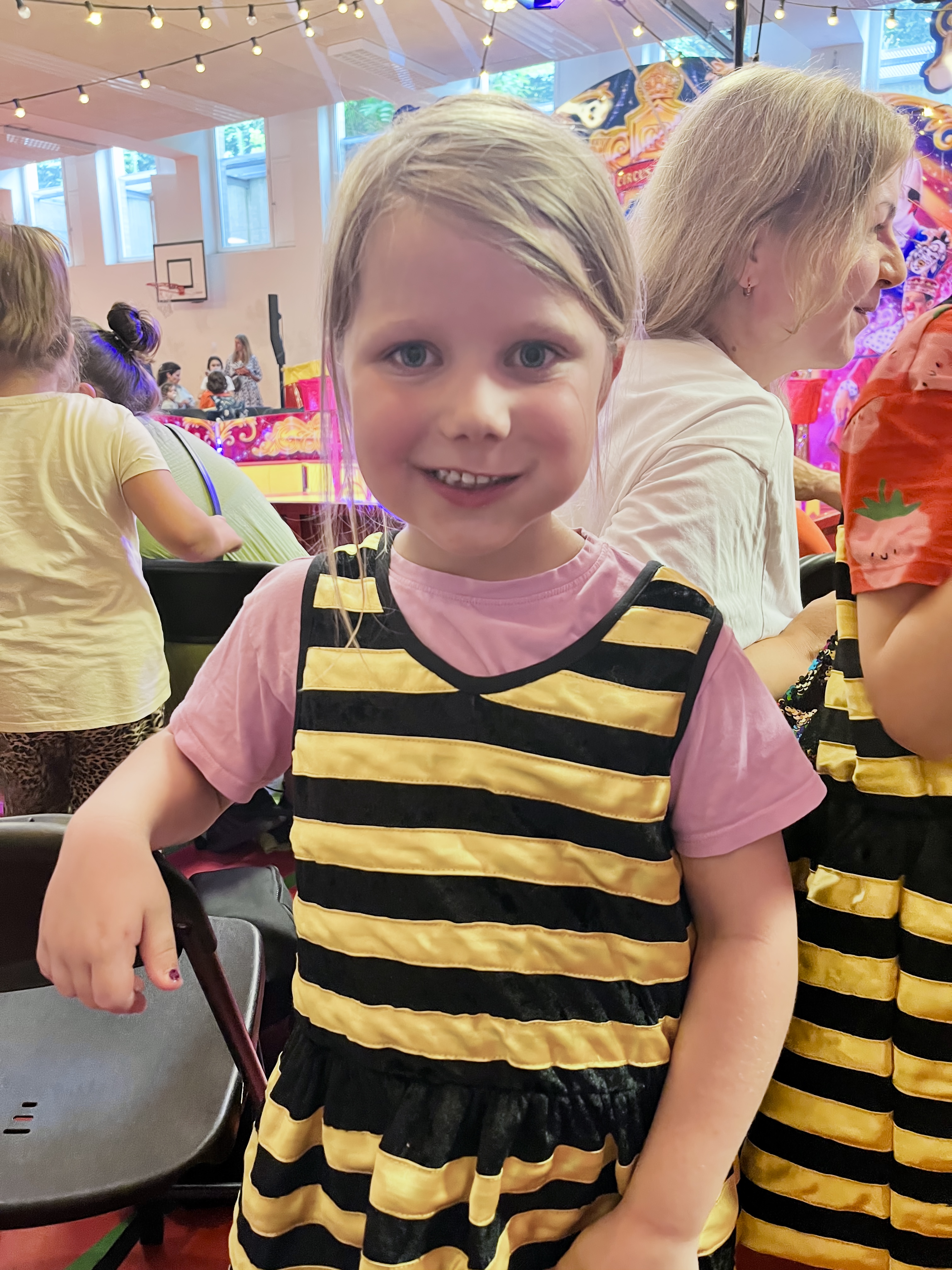 Mathilda als Biene